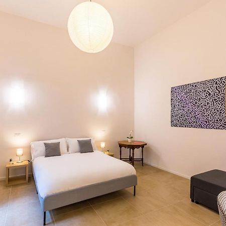 Art Apartment At Sanita By Wonderful Italy Napoli Bagian luar foto