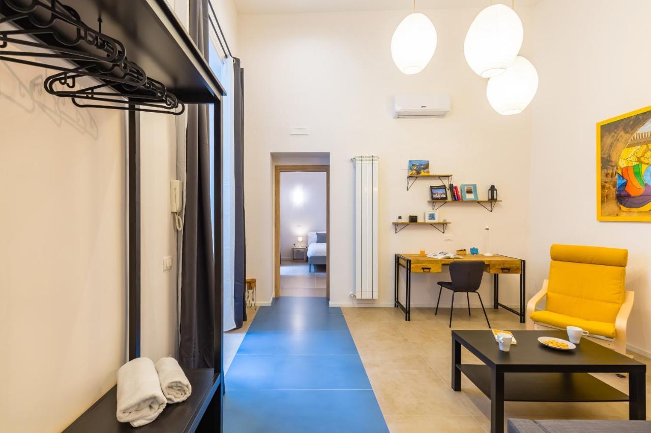 Art Apartment At Sanita By Wonderful Italy Napoli Bagian luar foto