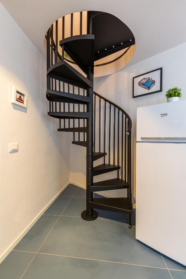 Art Apartment At Sanita By Wonderful Italy Napoli Bagian luar foto