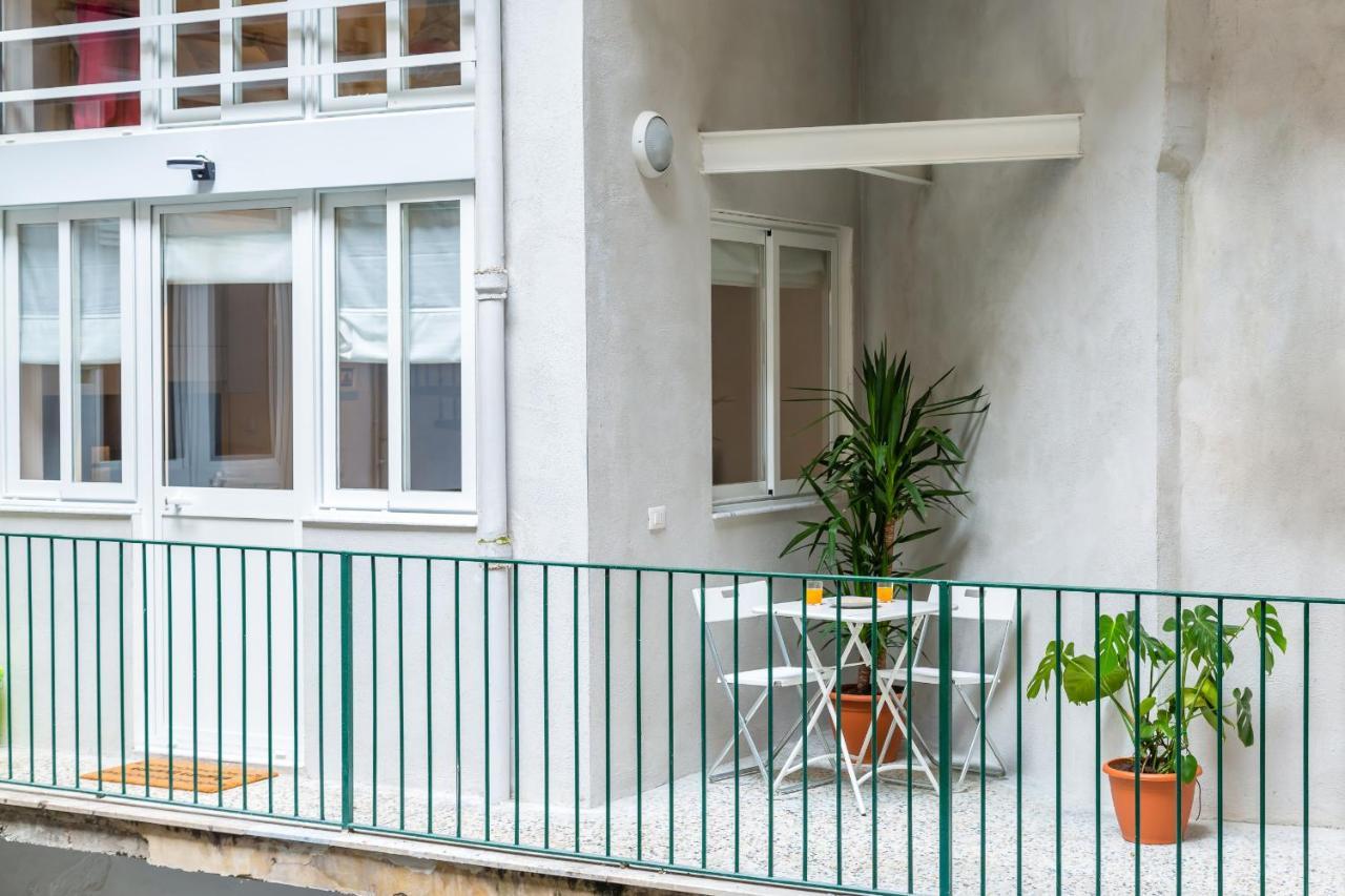 Art Apartment At Sanita By Wonderful Italy Napoli Bagian luar foto